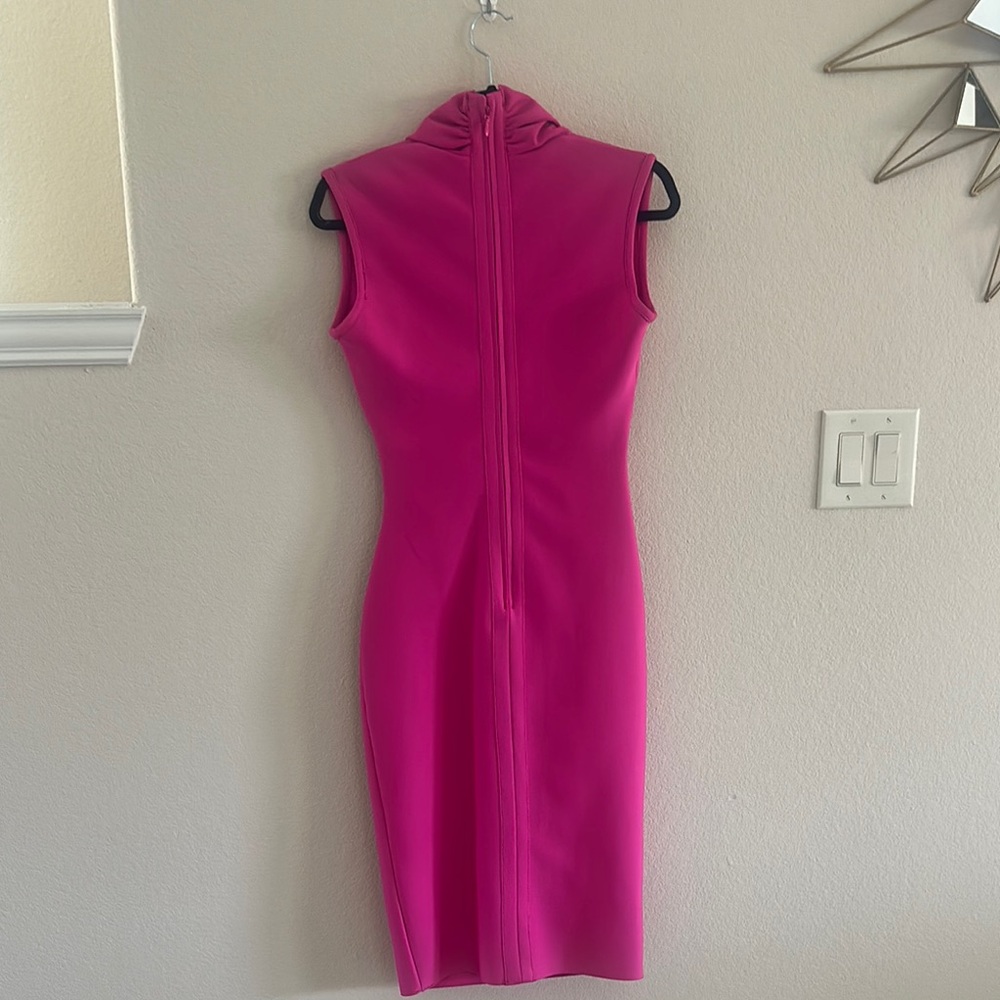 Elegant Pink Sleeveless Bandage Dress - Picture 2 of 4